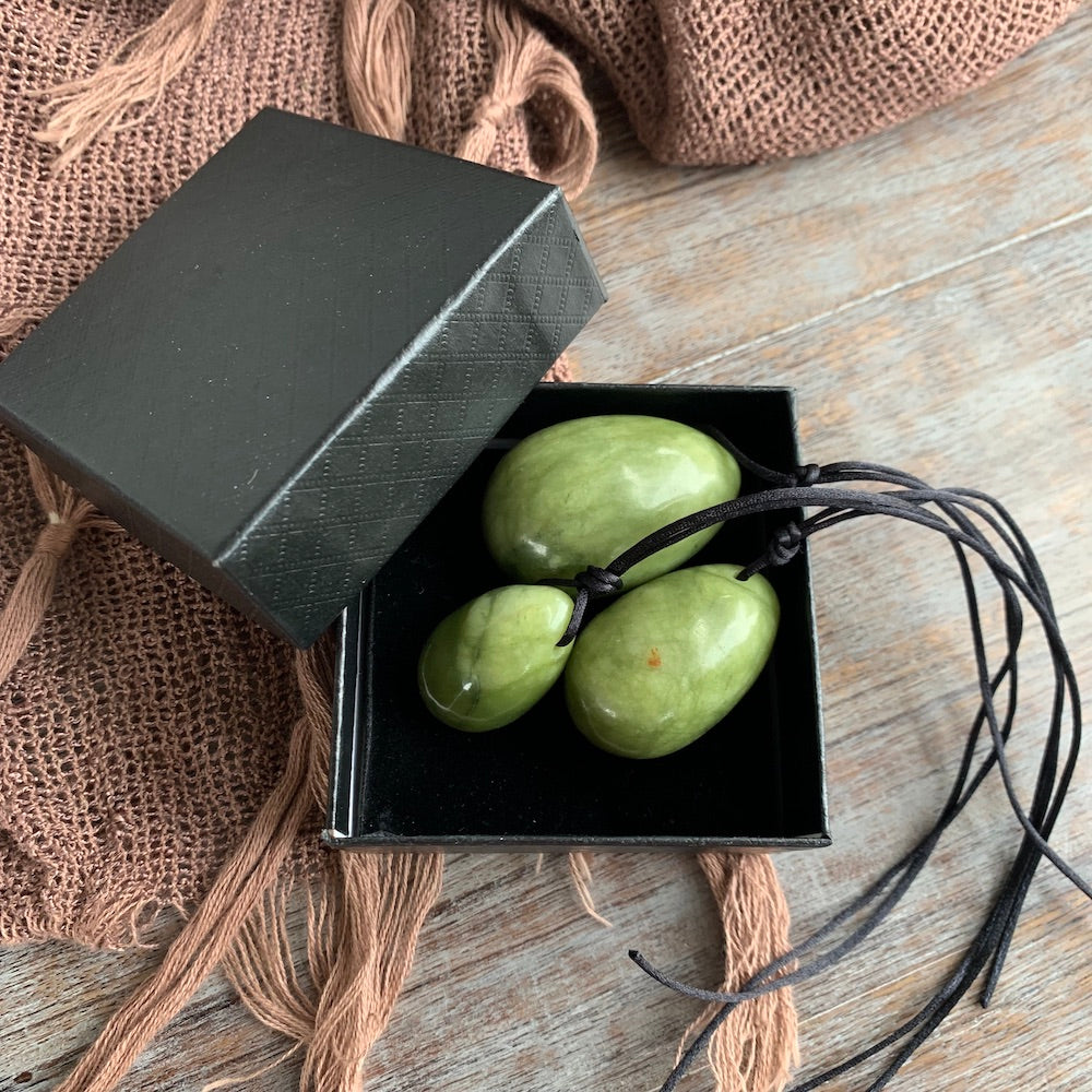 Jade Crystal Yoni Egss Set of Three