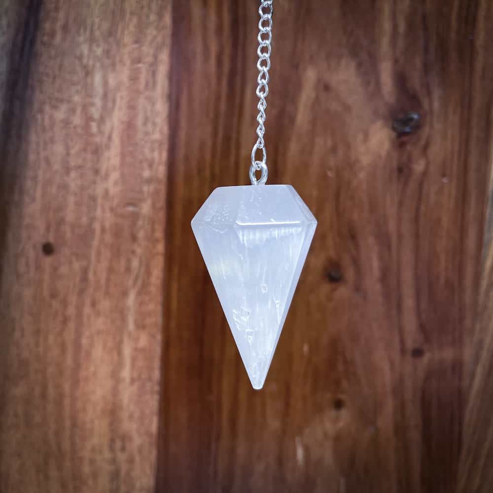 CRYSTAL PENDULUM