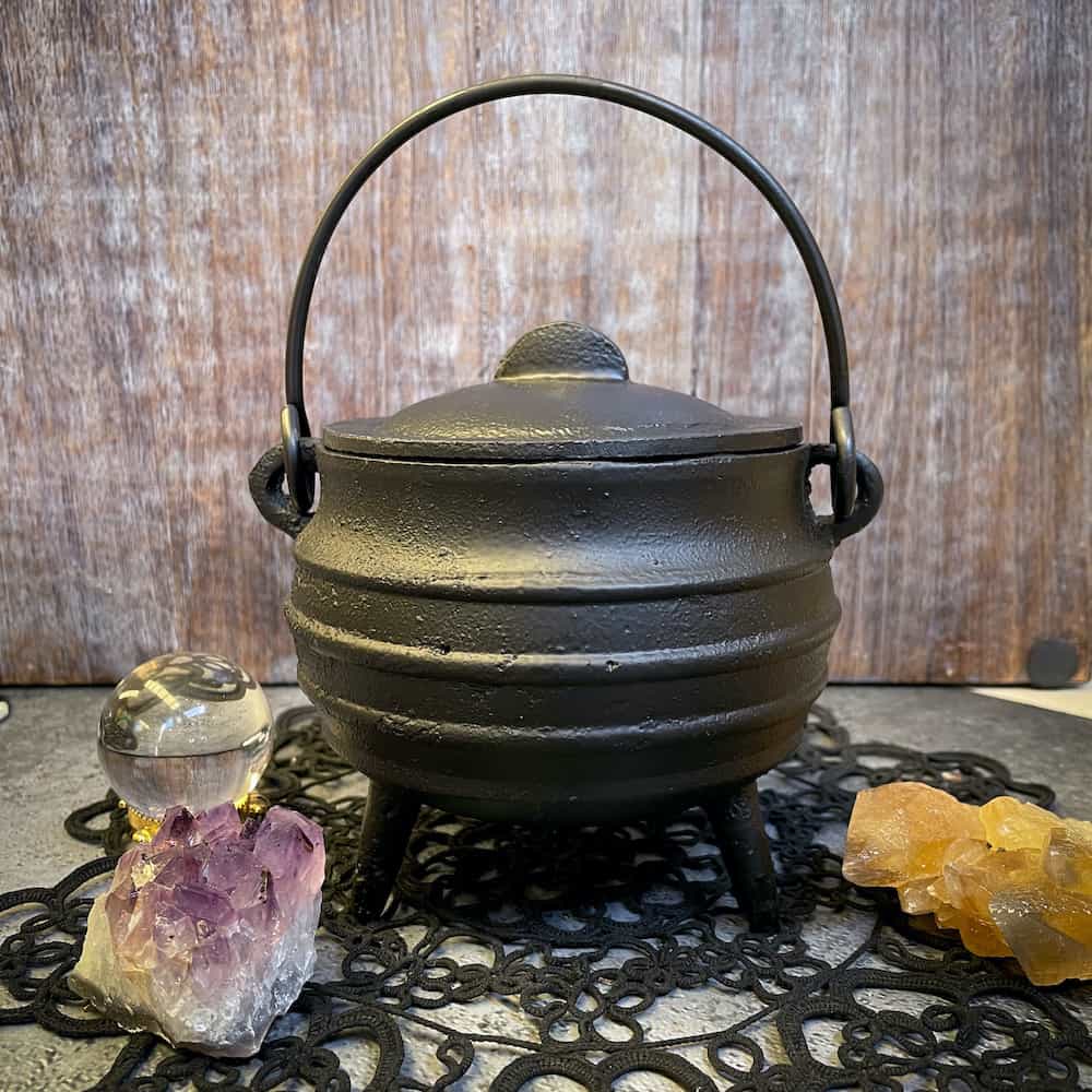 CAST-IRON-CAULDRON-CINNABAR-SOUL-1.jpg