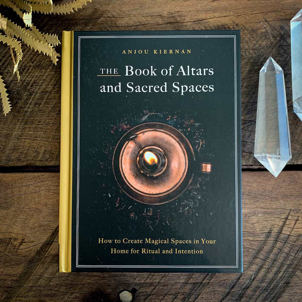 THE BOOK OF ALTARS & SACRED SPACES